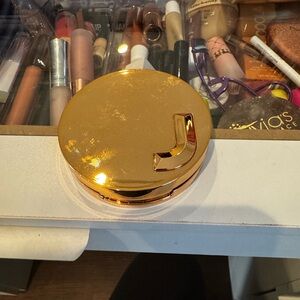 Jaclyn cosmetics balm highlighter